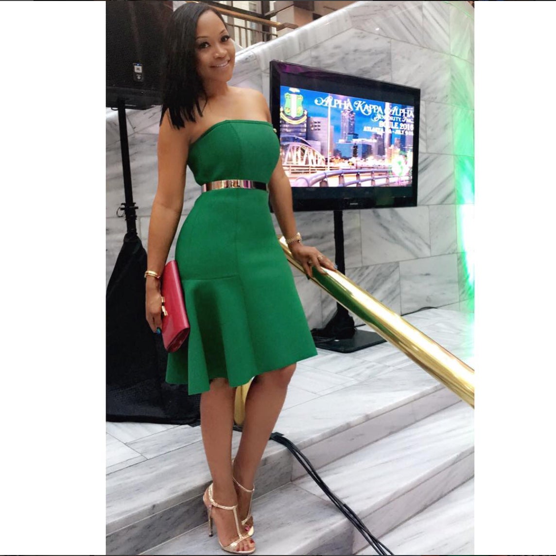 The Ladies of Alpha Kappa Alpha Sorority, Inc. Paint Atlanta Pink and Green